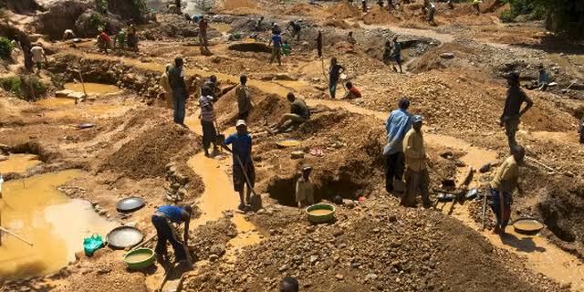 Taraba anti-illegal mining taskforce raiding a gold mining site in Bali