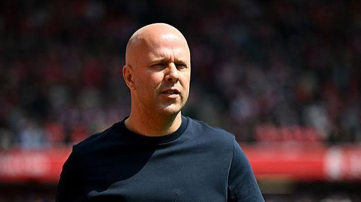 Arne Slot explains why he rejected the Netherlands national team coaching job