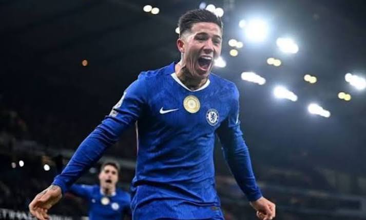 Enzo Fernandez in action for Chelsea amid Manchester City transfer interest