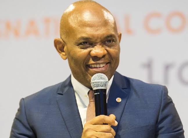 Tony Elumelu correcting a UBA graduate trainee over a casual greeting