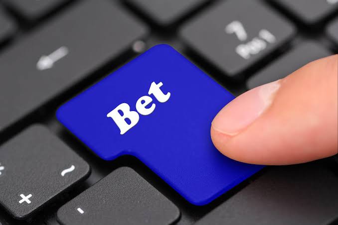 Young man questioned after allegedly using sick mother’s N1.4m for betting