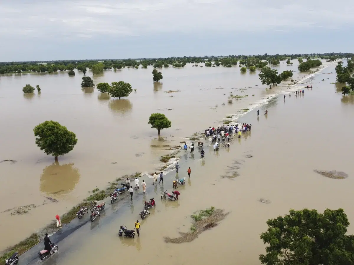 Flooded Nigerian community as NiHSA warns Lagos and 14 states of severe flood risk