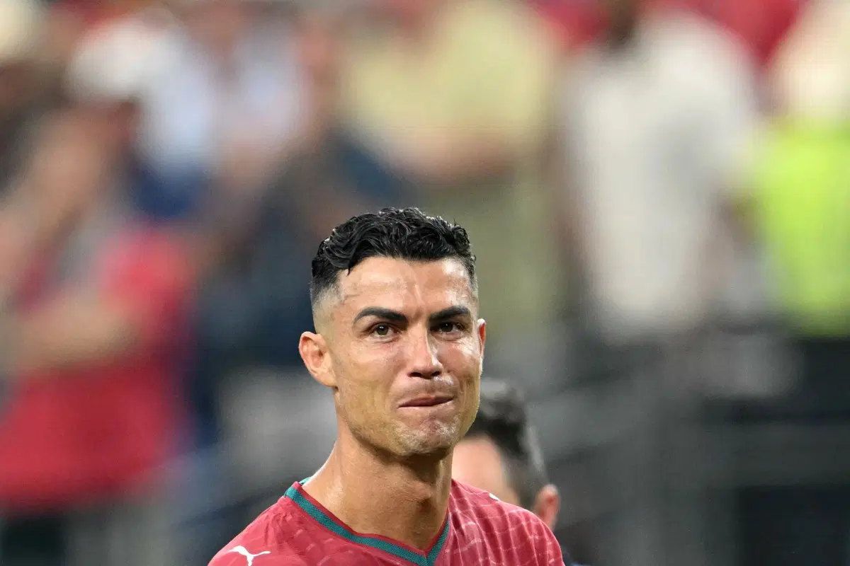Jamie Carragher and Piers Morgan exchange criticism over Cristiano Ronaldo