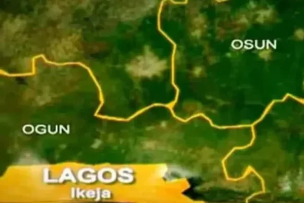 Lagos State Governor Babajide Sanwo-Olu announcing the December 31 health insurance deadline for residents